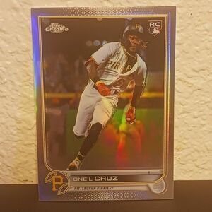 2022 TOPPS CHROME ONEIL CRUZ PHOTO IMAGE VARIATION REFRACTOR ROOKIE CARD #537